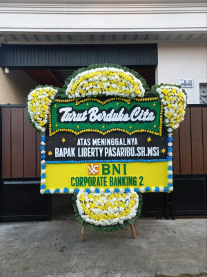 Papan Bunga Duka di Tegal Kunir Lor