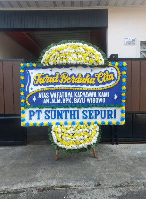 Papan Bunga Duka di Tegal Kunir Lor
