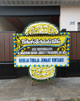 Papan Bunga Duka di Tegal Kunir Lor
