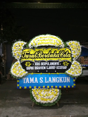Papan Bunga Duka di Tegal Kunir Lor